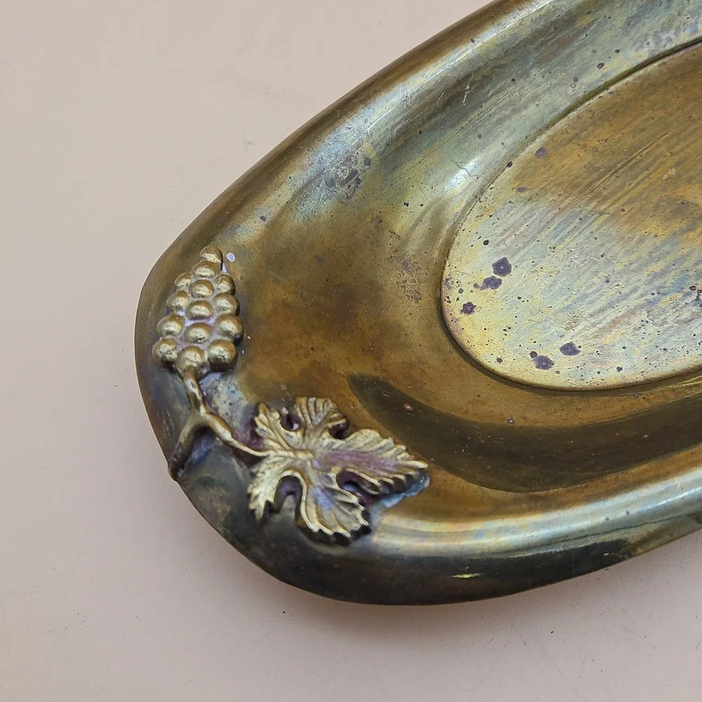 Vintage Brass Oval Dish Tray Grapes Leaves Made In India 12